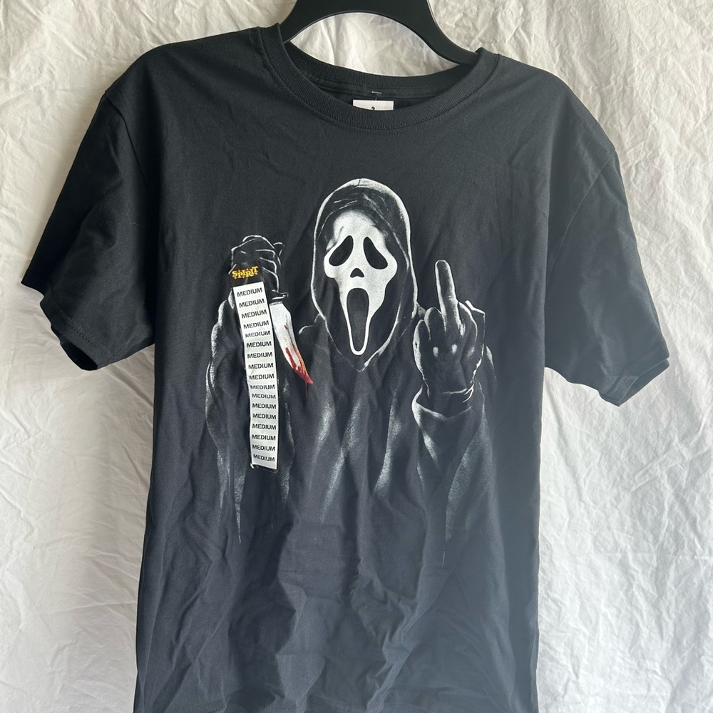 Ghostface T-Shirt Black Middle Finger Men’s size Medium Spirit Halloween